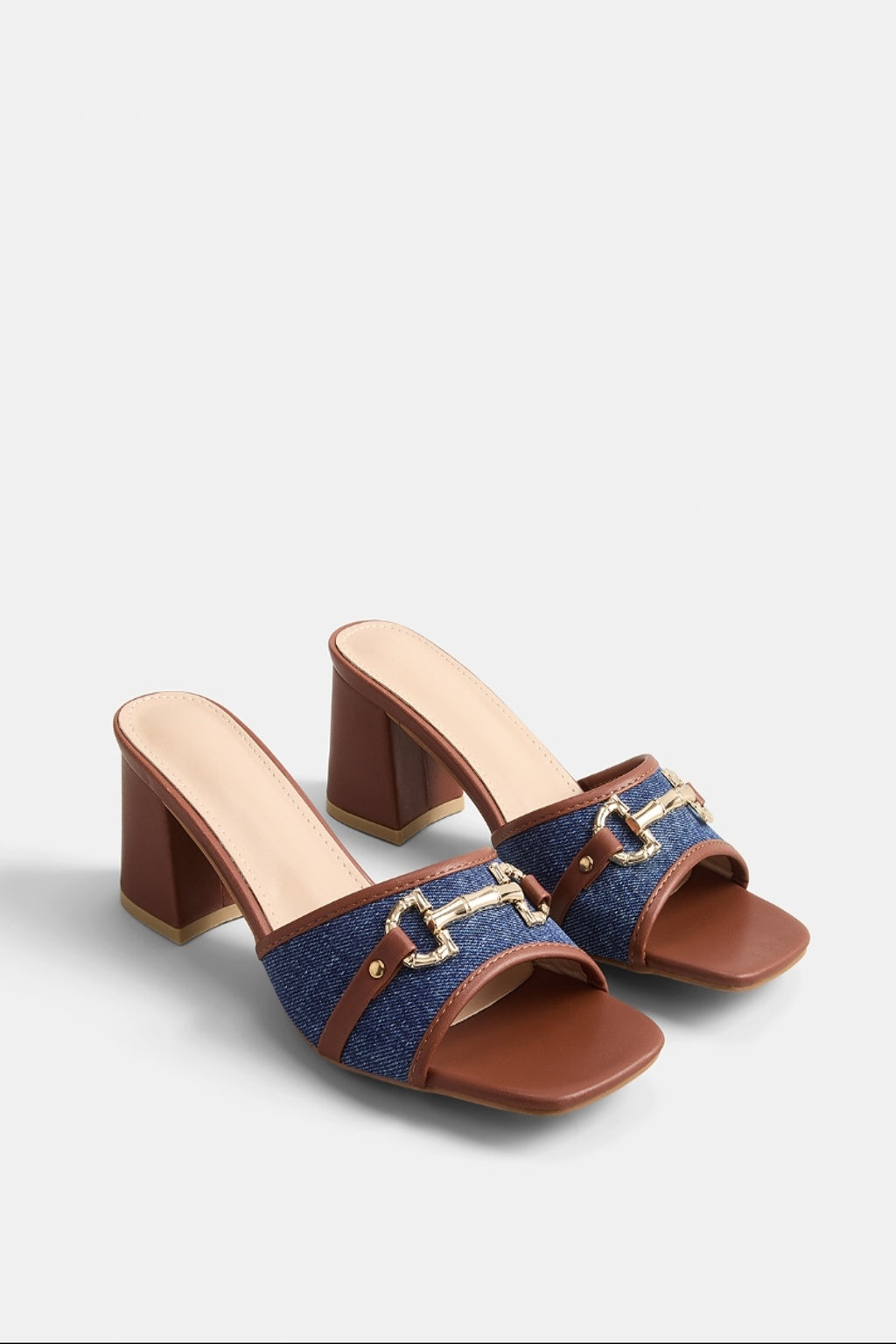 SQUARE TOE BUCKLED BLOCK HEEL SANDALS